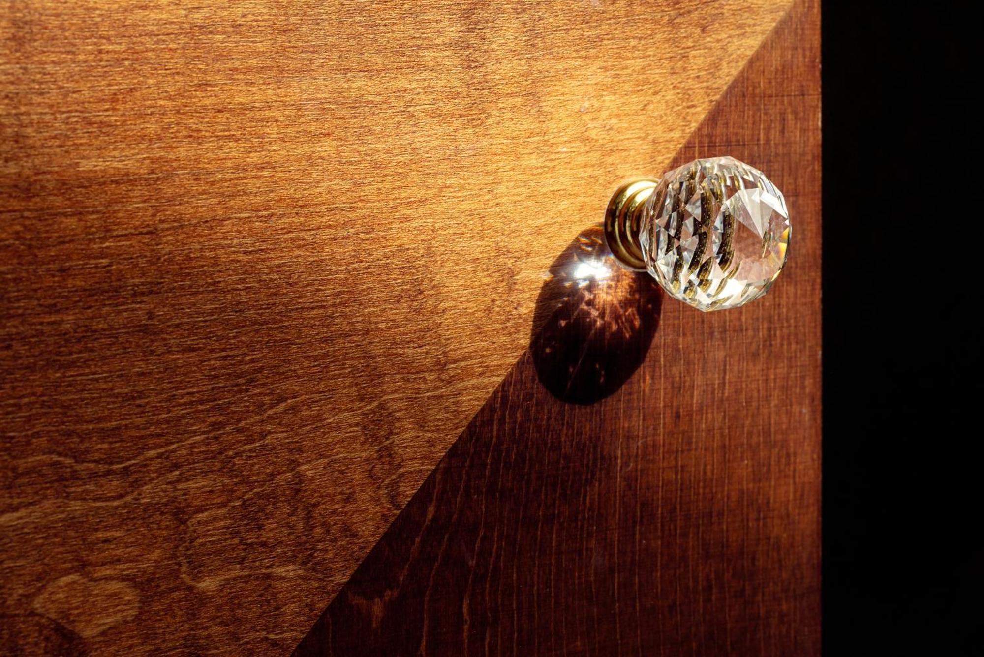 فندق كوسوموبوليتان براغ المظهر الخارجي الصورة A doorknob